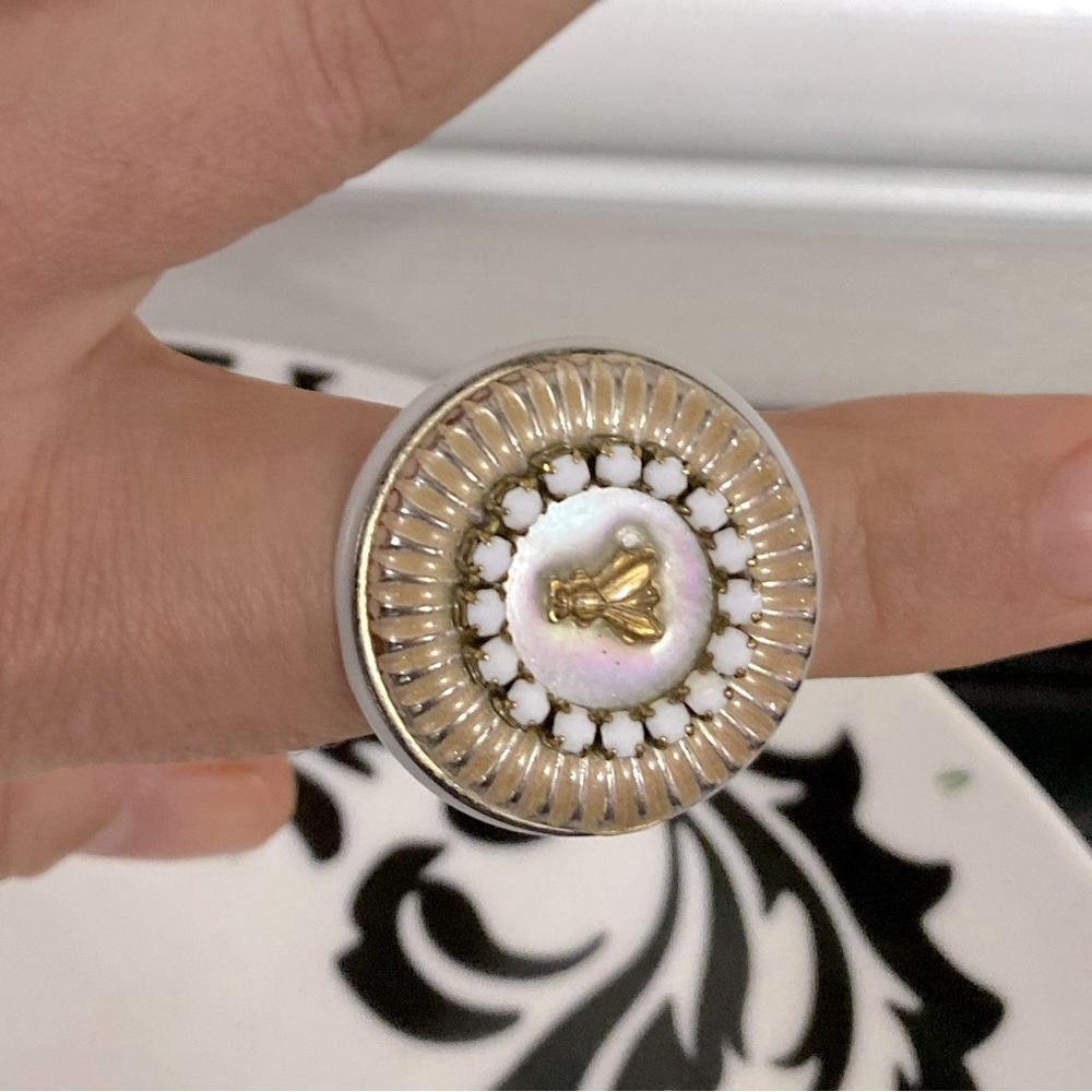 Unique Statement Fashion Bee Ring - image 1